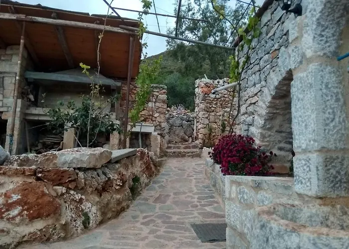 Find Your Peace In A Traditional Country House!!