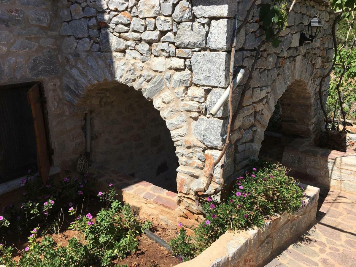 Find Your Peace In A Traditional Country House!! Apartment