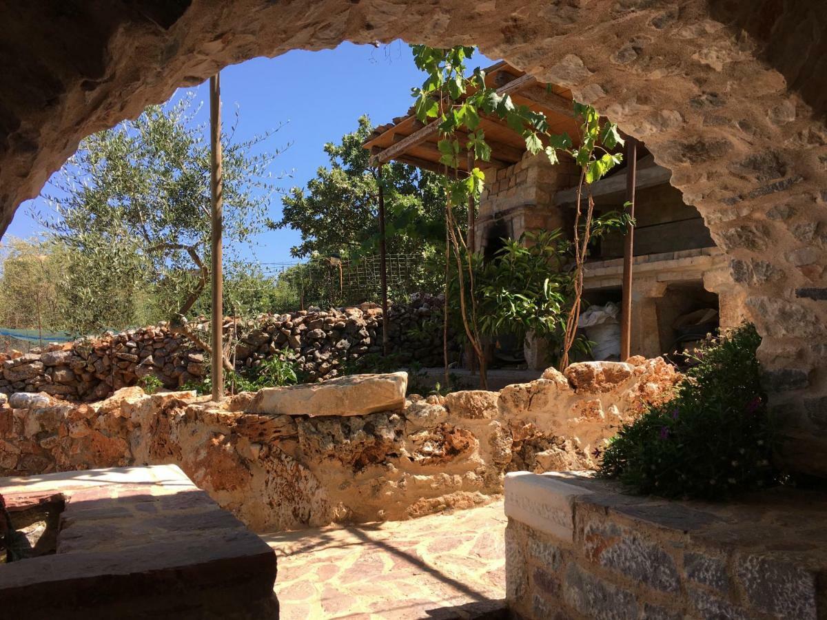 Apartment Find Your Peace In A Traditional Country House!!